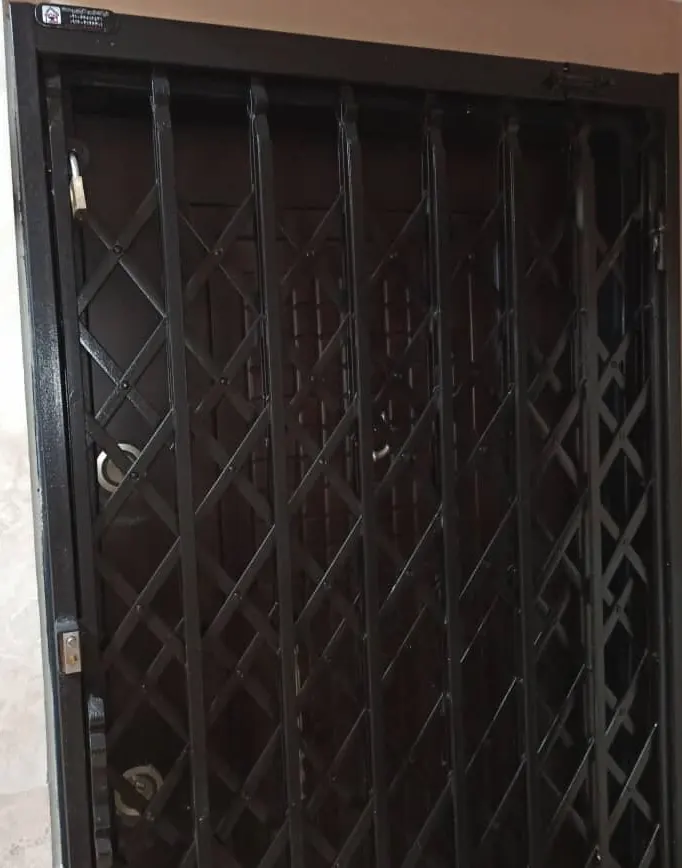 حفاظ درب آکاردئونی دوجداره پرچ مخفی