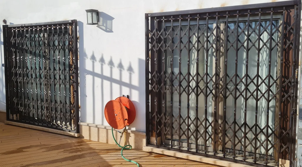 خرید درب آکاردئونی آماده
